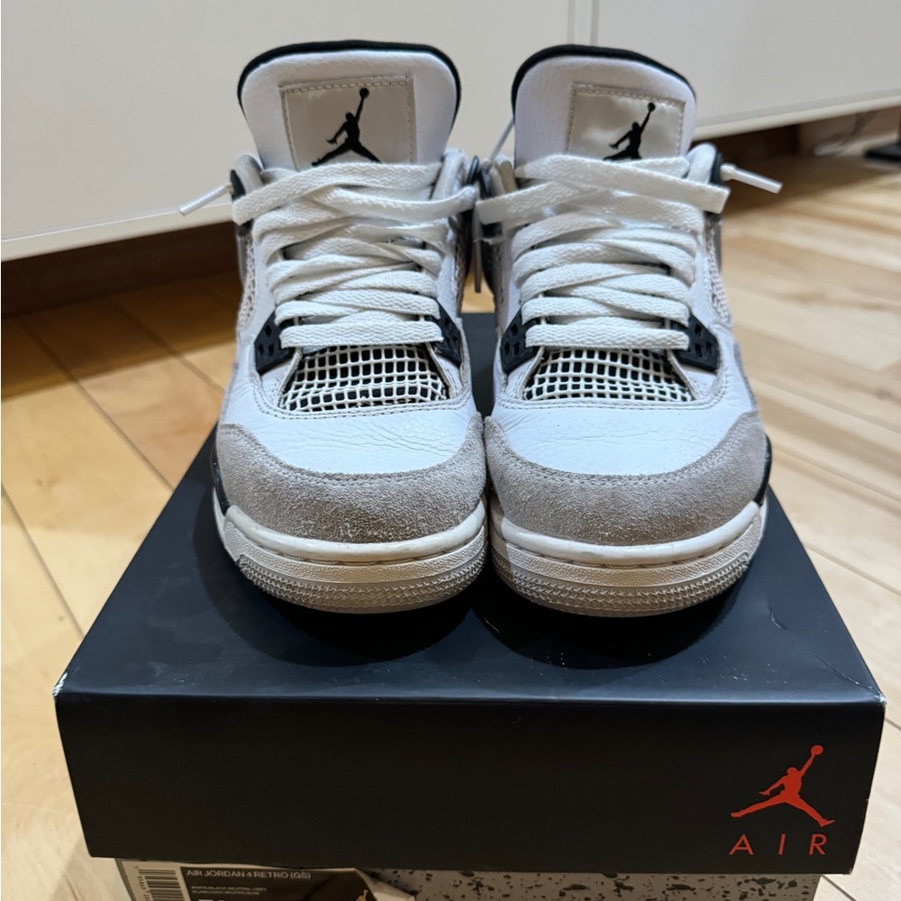 Jordan 4 Military Blacks